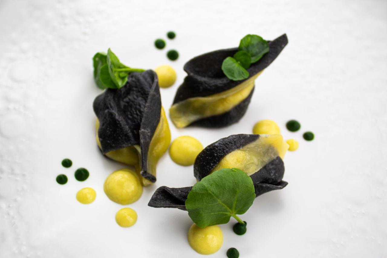 Chateau D'Origny, Chambres D'Hotes Et Restaurant Gastronomique Ouches Exterior foto