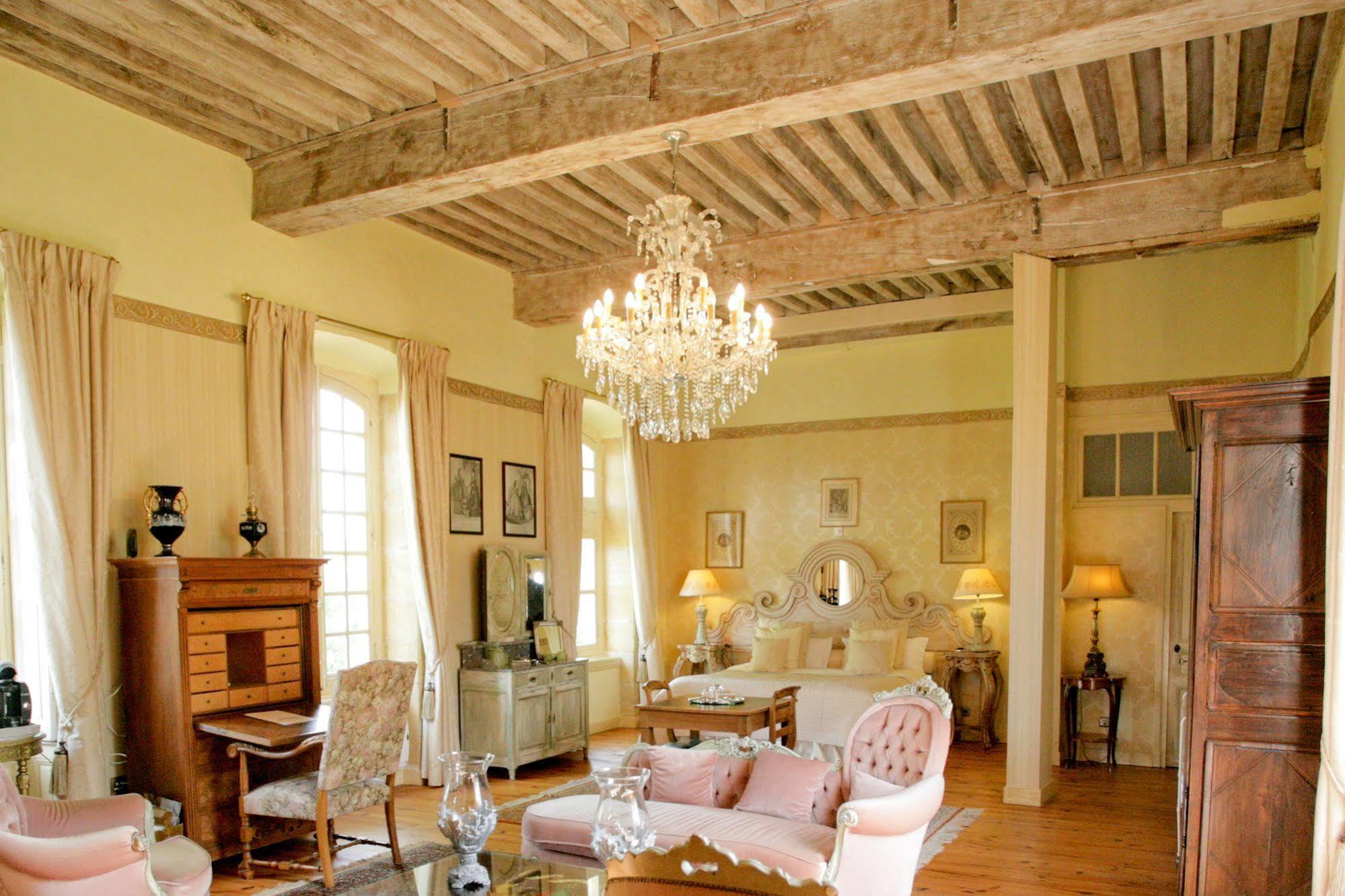 Chateau D'Origny, Chambres D'Hotes Et Restaurant Gastronomique Ouches Exterior foto